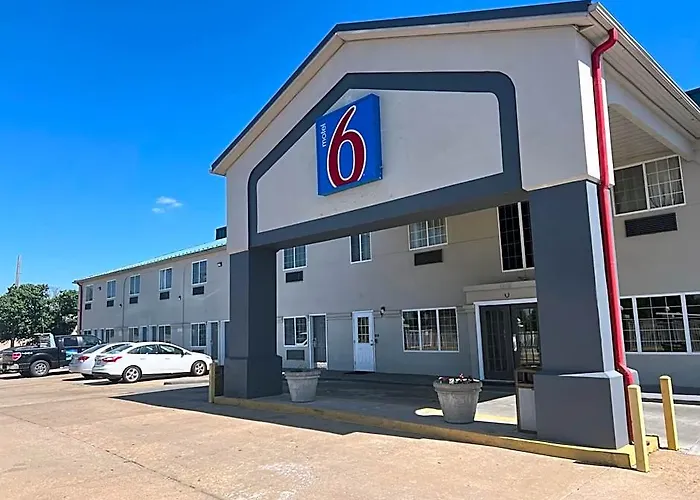 6 Tulsa, Ok Airport Hotel