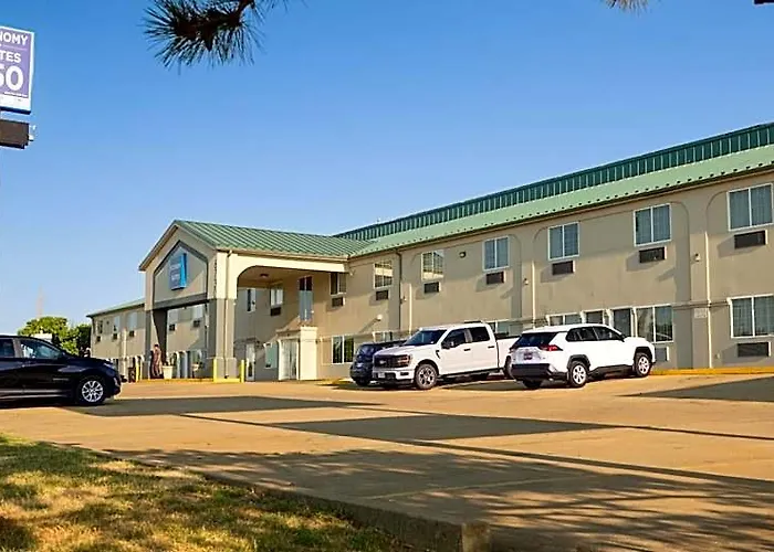 6 Tulsa, Ok Airport 2*